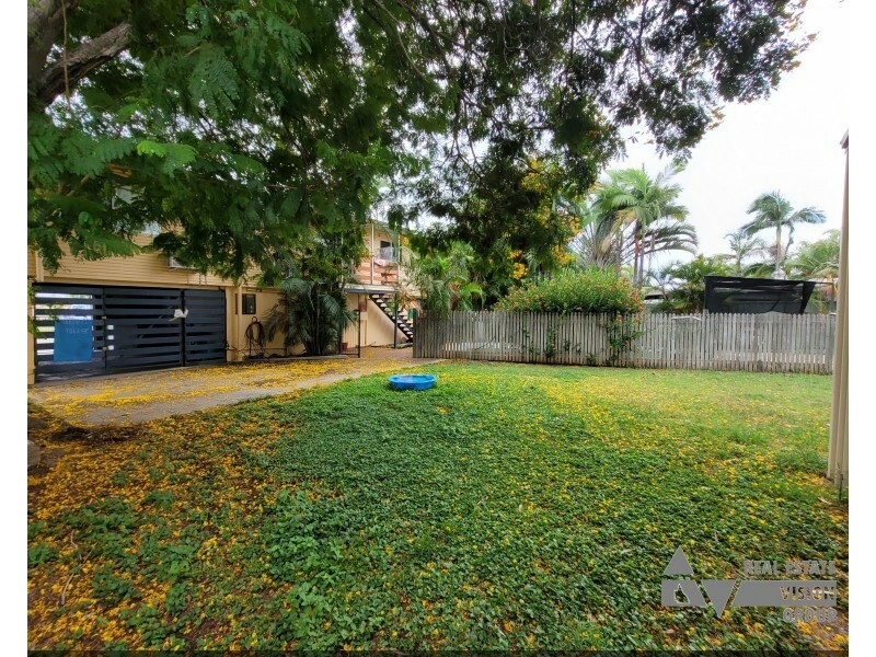 55 Stower Street, Blackwater QLD 4717