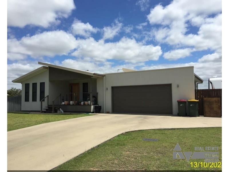 1 Kendrick Cct, Blackwater QLD 4717