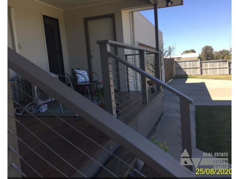 1 Kendrick Cct, Blackwater QLD 4717