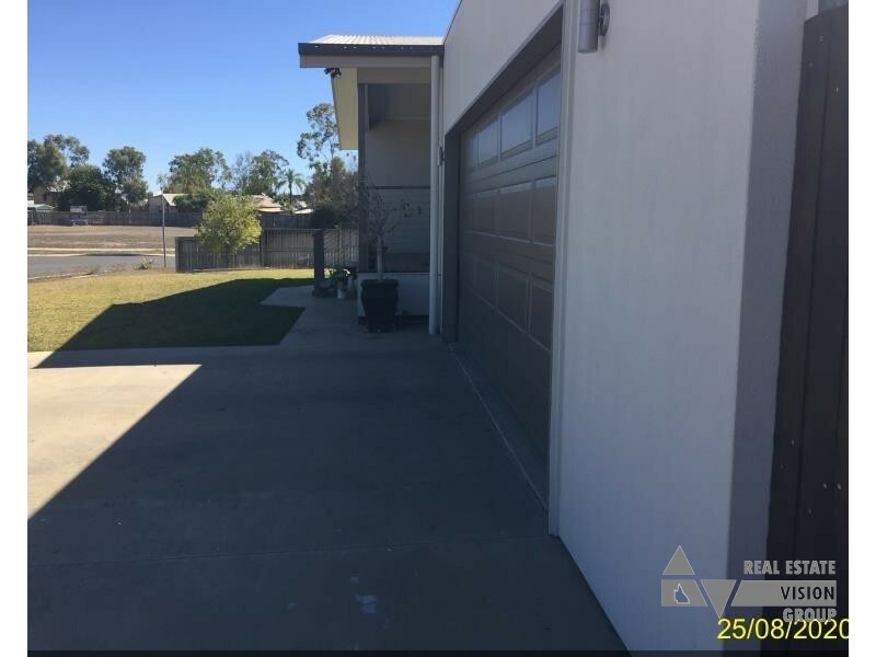 1 Kendrick Cct, Blackwater QLD 4717