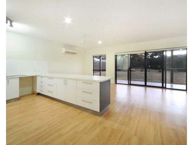 3 Waite Creek Ct, Cannonvale QLD 4802