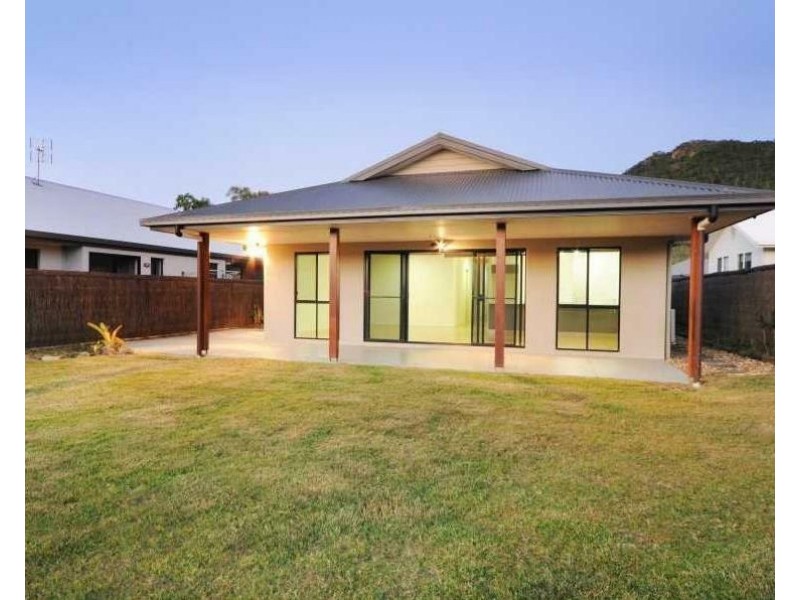 3 Waite Creek Ct, Cannonvale QLD 4802