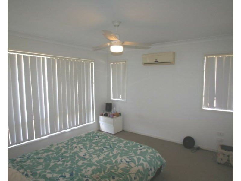 16 Scenic Dr, Emerald QLD 4720