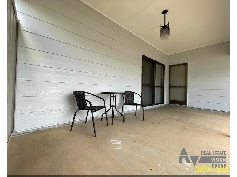 7 Manna St, Blackwater QLD 4717