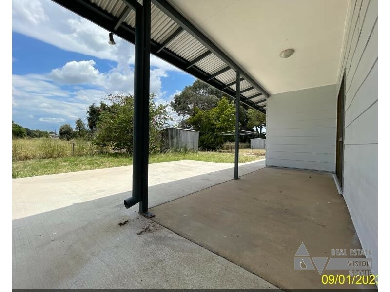 7 Manna St, Blackwater QLD 4717