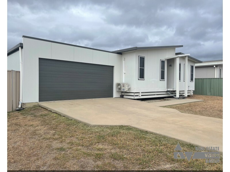 4 Cardinal Court, Blackwater QLD 4717
