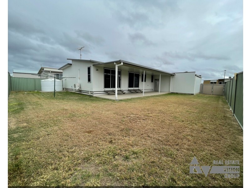 4 Cardinal Court, Blackwater QLD 4717