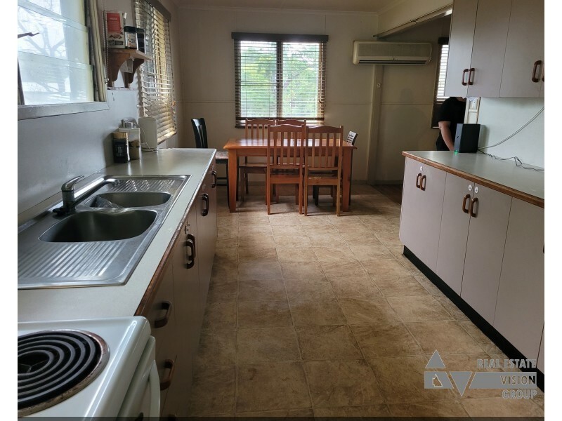 5 Fay St, Blackwater QLD 4717