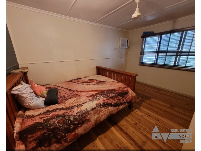 5 Fay St, Blackwater QLD 4717