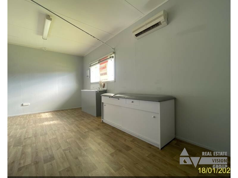 2 Seeman St, Blackwater QLD 4717