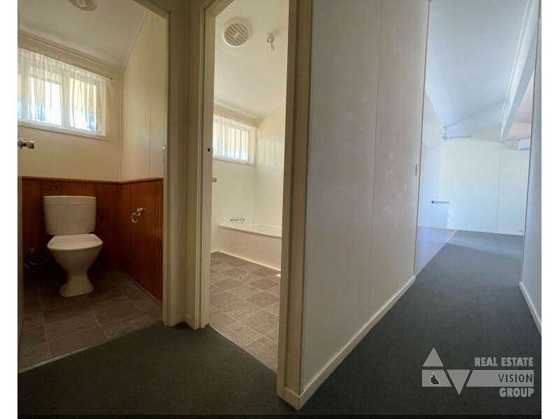 42 Stower Street, Blackwater QLD 4717