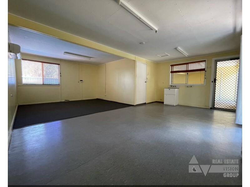 42 Stower Street, Blackwater QLD 4717