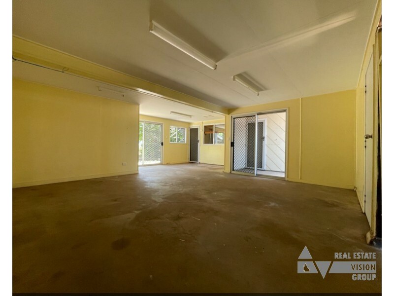 42 Stower Street, Blackwater QLD 4717