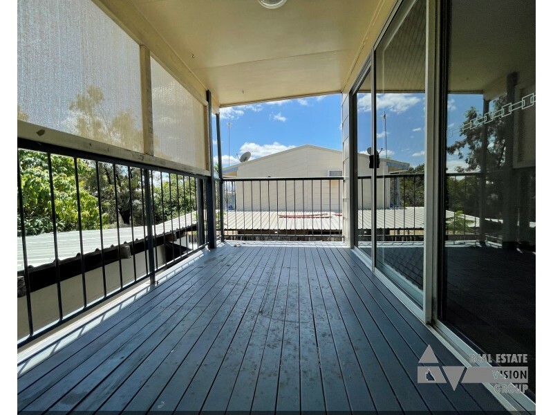 42 Stower Street, Blackwater QLD 4717
