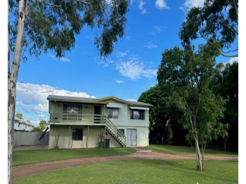 66 Moody St, Emerald QLD 4720