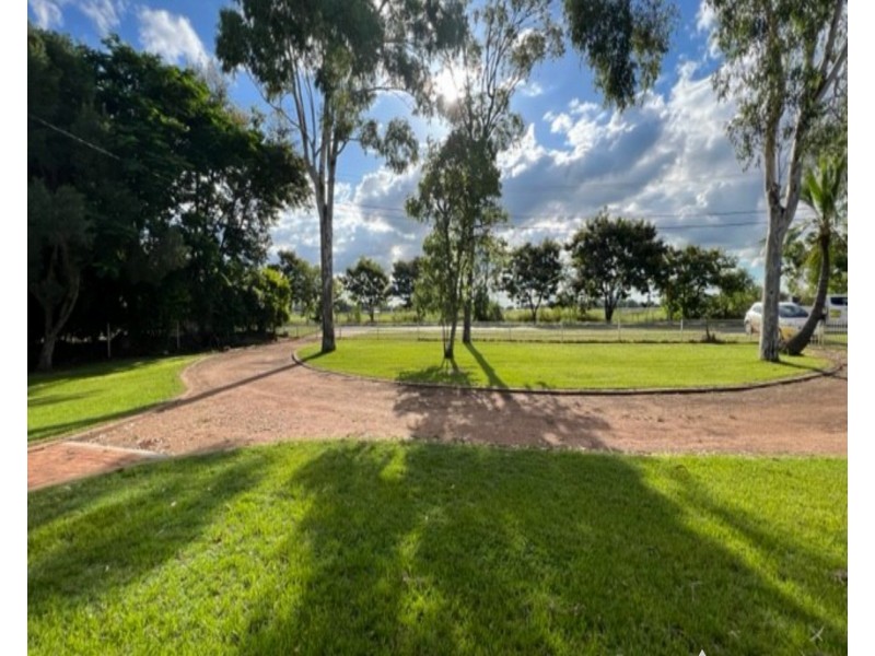 66 Moody St, Emerald QLD 4720