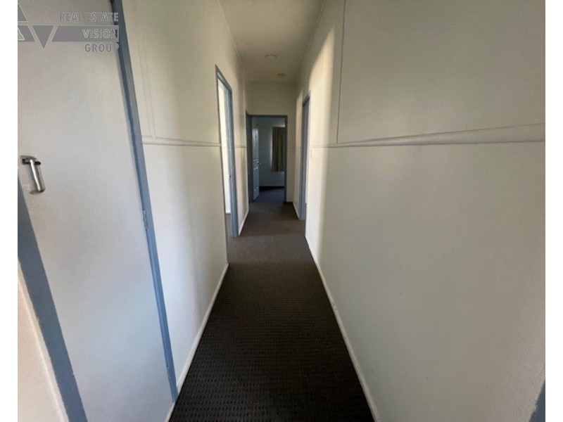 24 Gray St, Emerald QLD 4720