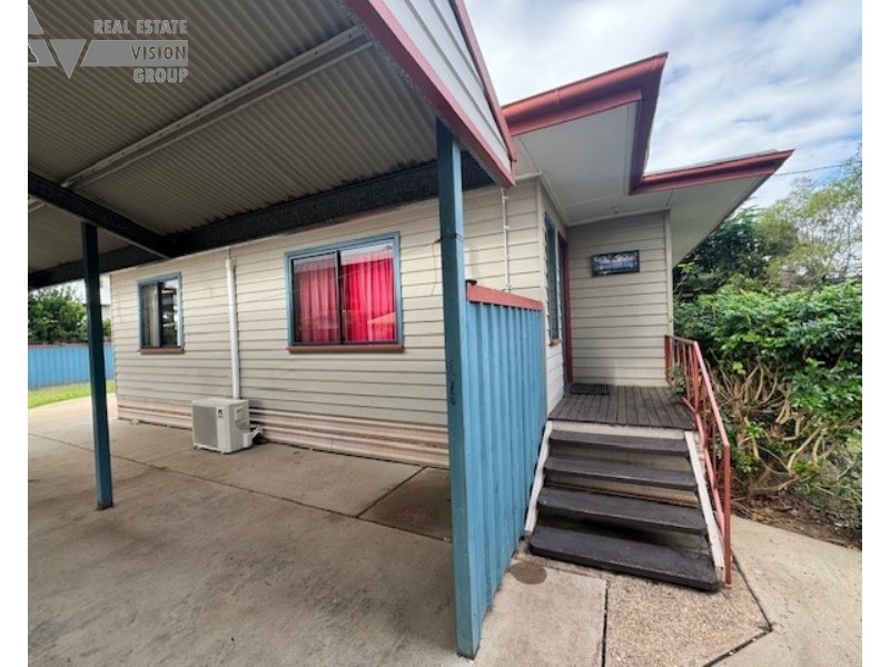 24 Gray St, Emerald QLD 4720