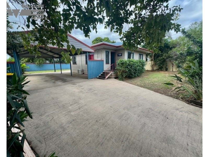 24 Gray St, Emerald QLD 4720