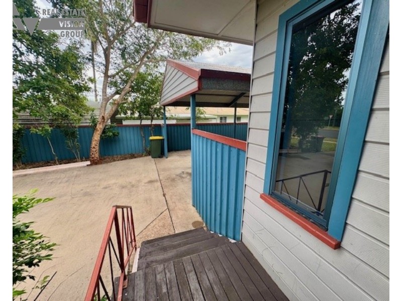 24 Gray St, Emerald QLD 4720