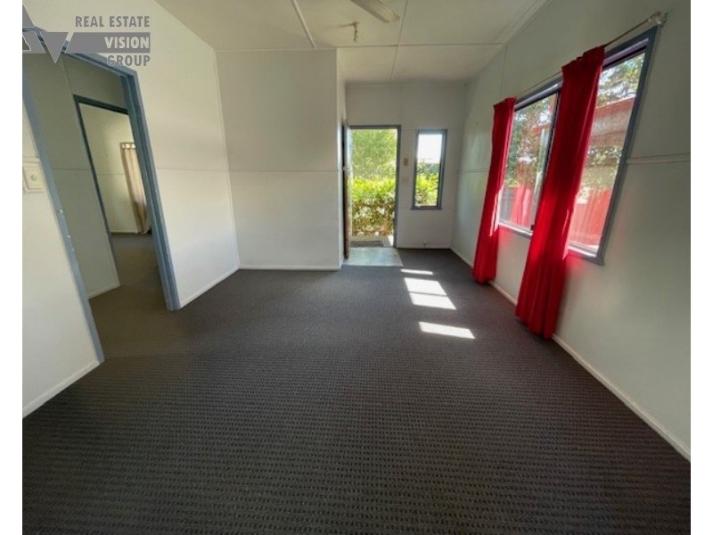 24 Gray St, Emerald QLD 4720