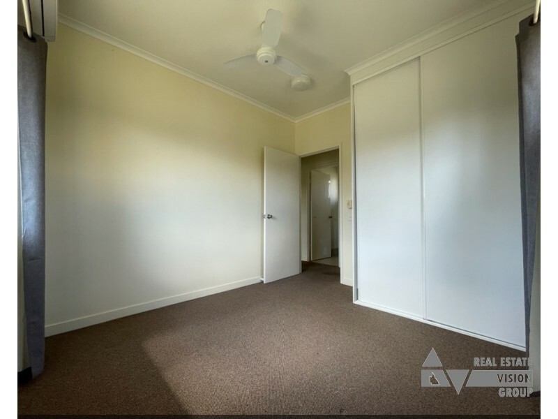 15 Walsh Ave, Blackwater QLD 4717