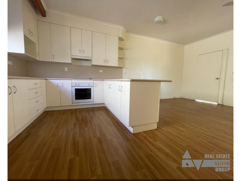 15 Walsh Ave, Blackwater QLD 4717