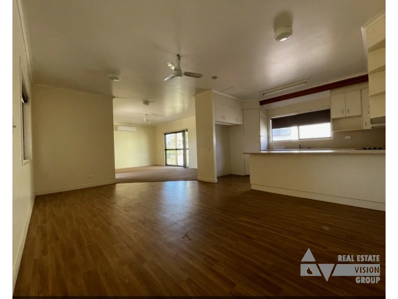 15 Walsh Ave, Blackwater QLD 4717