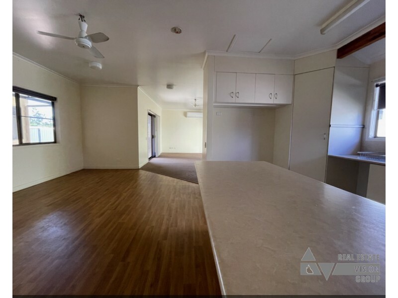 15 Walsh Ave, Blackwater QLD 4717