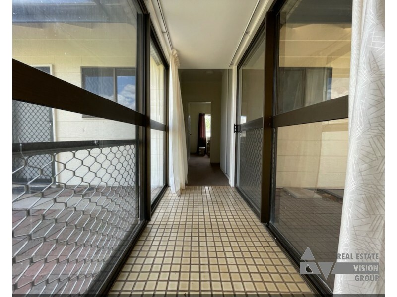 15 Walsh Ave, Blackwater QLD 4717