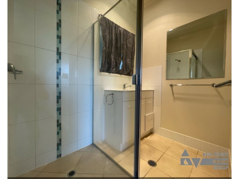 15 Walsh Ave, Blackwater QLD 4717