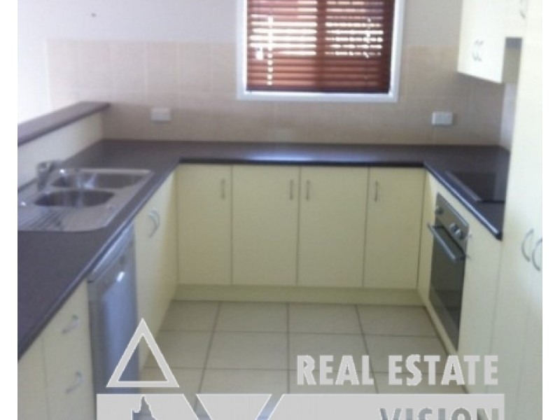 Unit 1/2 Baird St, Emerald QLD 4720