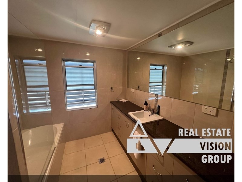 26 Beatty St, Clermont QLD 4721