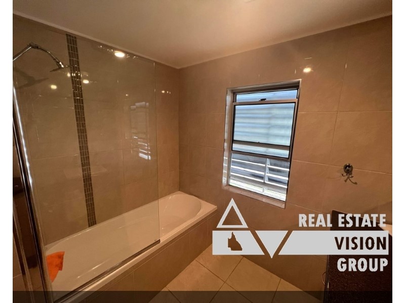 26 Beatty St, Clermont QLD 4721