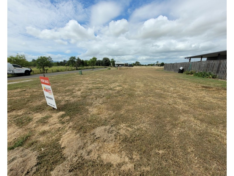 16 Penrose Cct, Blackwater QLD 4717