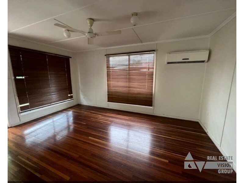 16 Long Street, Blackwater QLD 4717