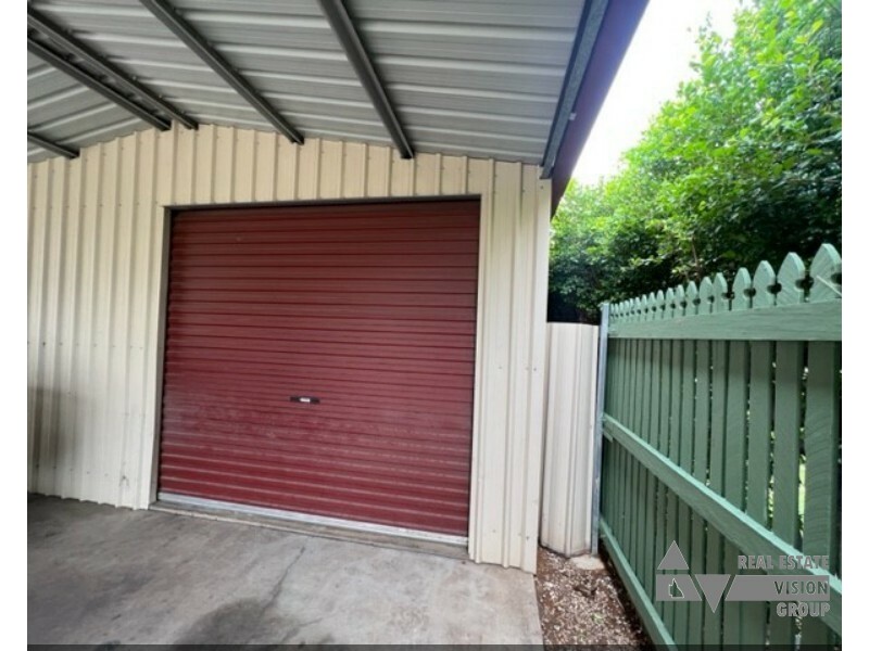 16 Long Street, Blackwater QLD 4717