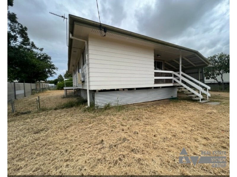 3 Eucalyptus St, Blackwater QLD 4717