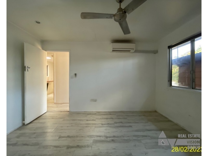 27 Bottletree Ave, Blackwater QLD 4717