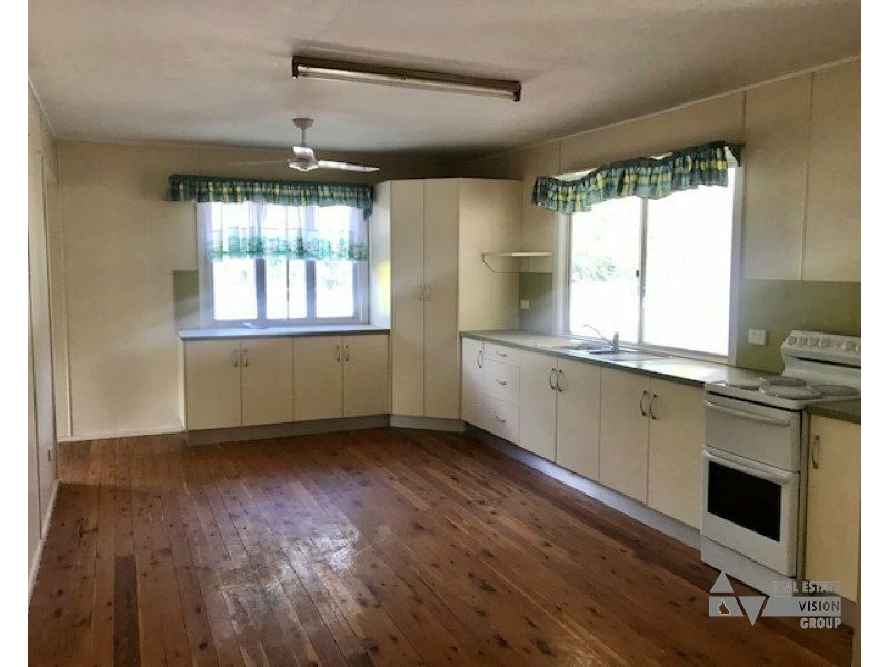 12 Old Airport Dr, Emerald QLD 4720