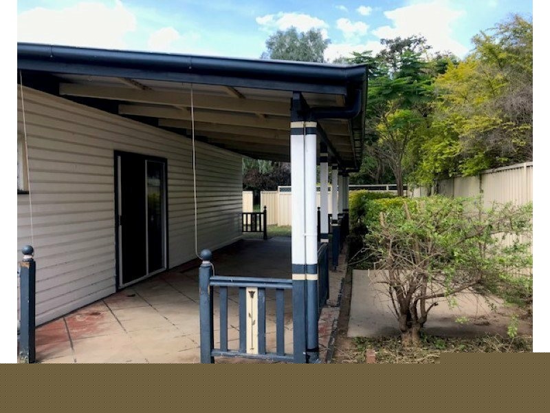12 Old Airport Dr, Emerald QLD 4720