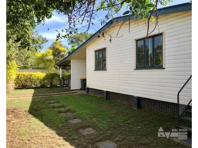 12 Old Airport Dr, Emerald QLD 4720