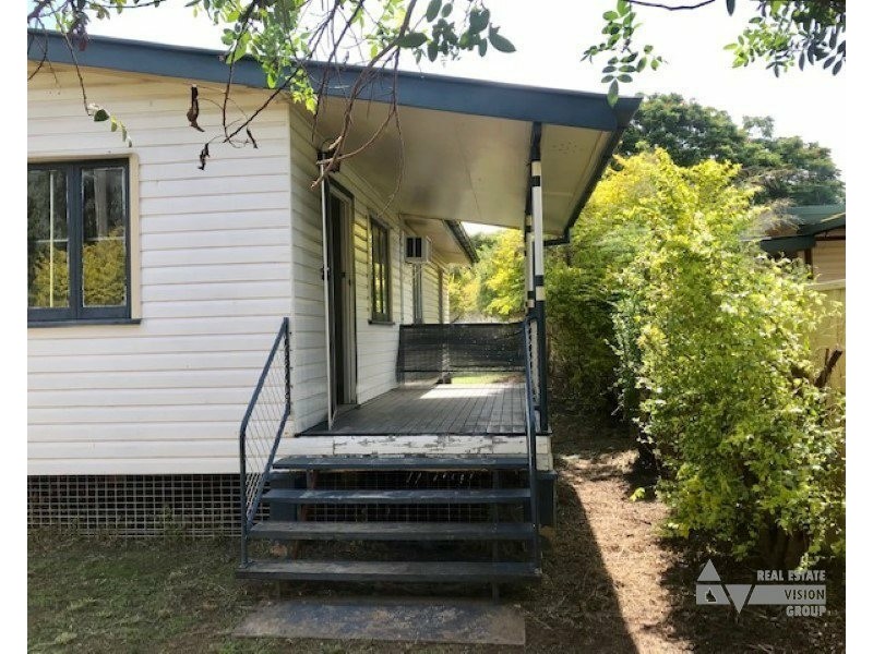 12 Old Airport Dr, Emerald QLD 4720