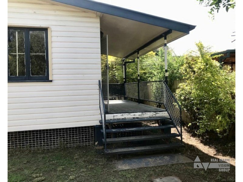 12 Old Airport Dr, Emerald QLD 4720