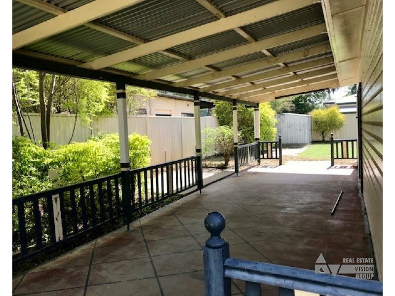 12 Old Airport Dr, Emerald QLD 4720
