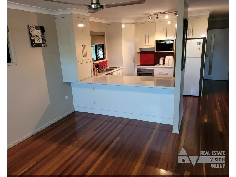 52 Littlefield St, Blackwater QLD 4717