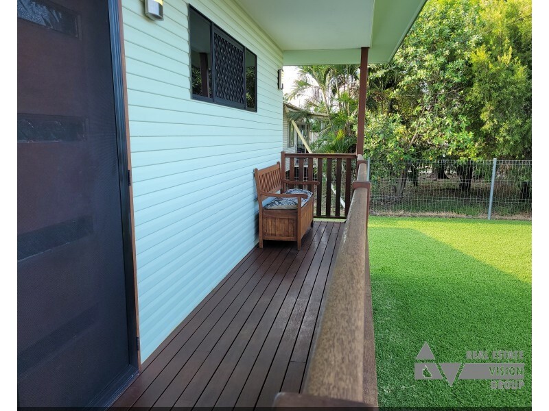 52 Littlefield St, Blackwater QLD 4717