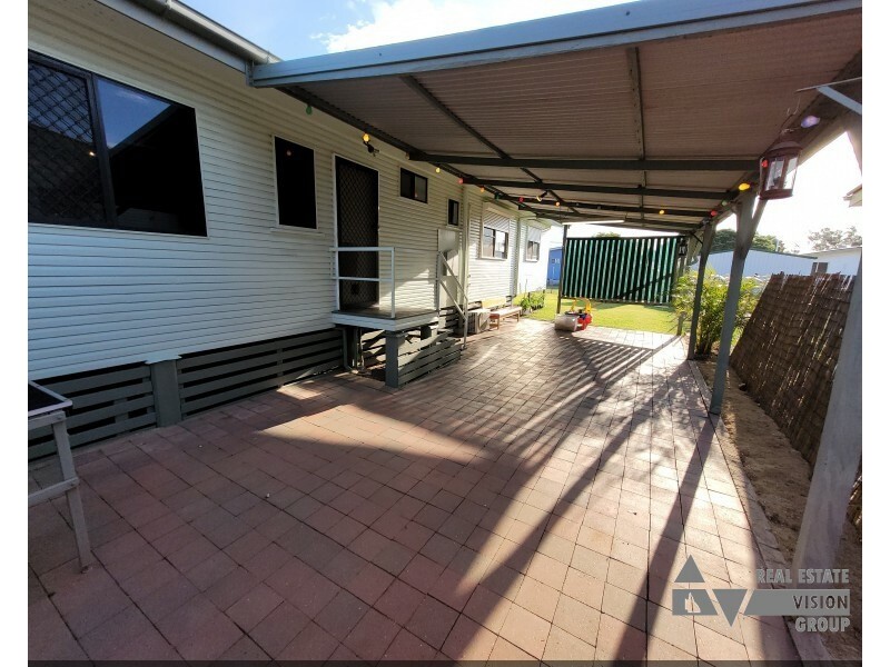 52 Littlefield St, Blackwater QLD 4717