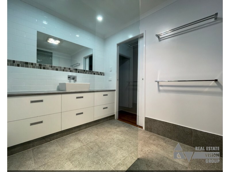 46 Rufus St, Blackwater QLD 4717