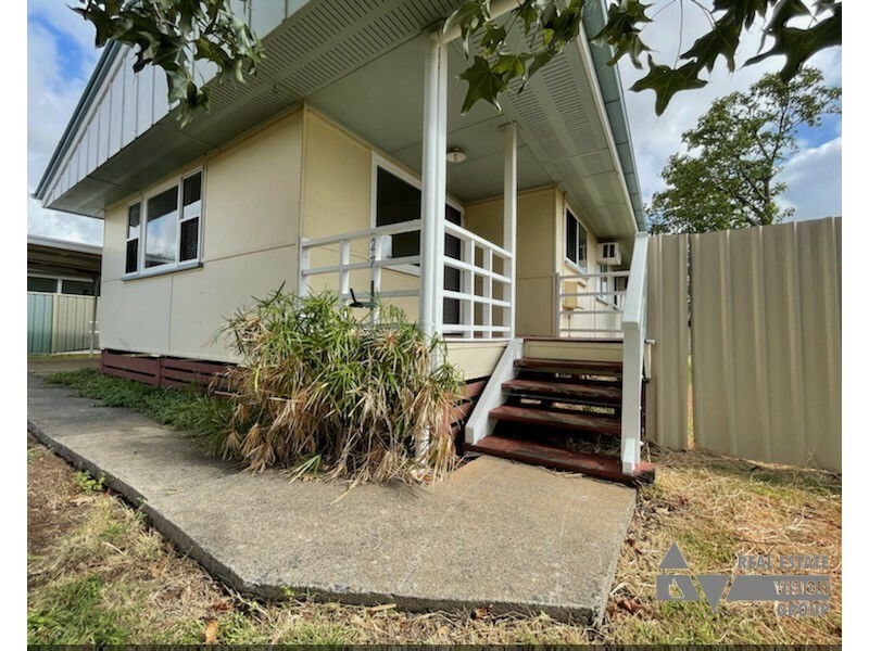 27 Fay Street, Blackwater QLD 4717